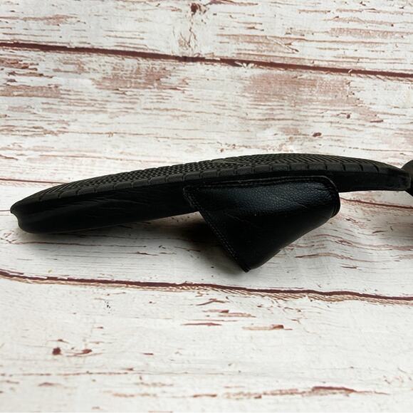 NIKE Black and White Slide Sandals - Picture 5 of 7